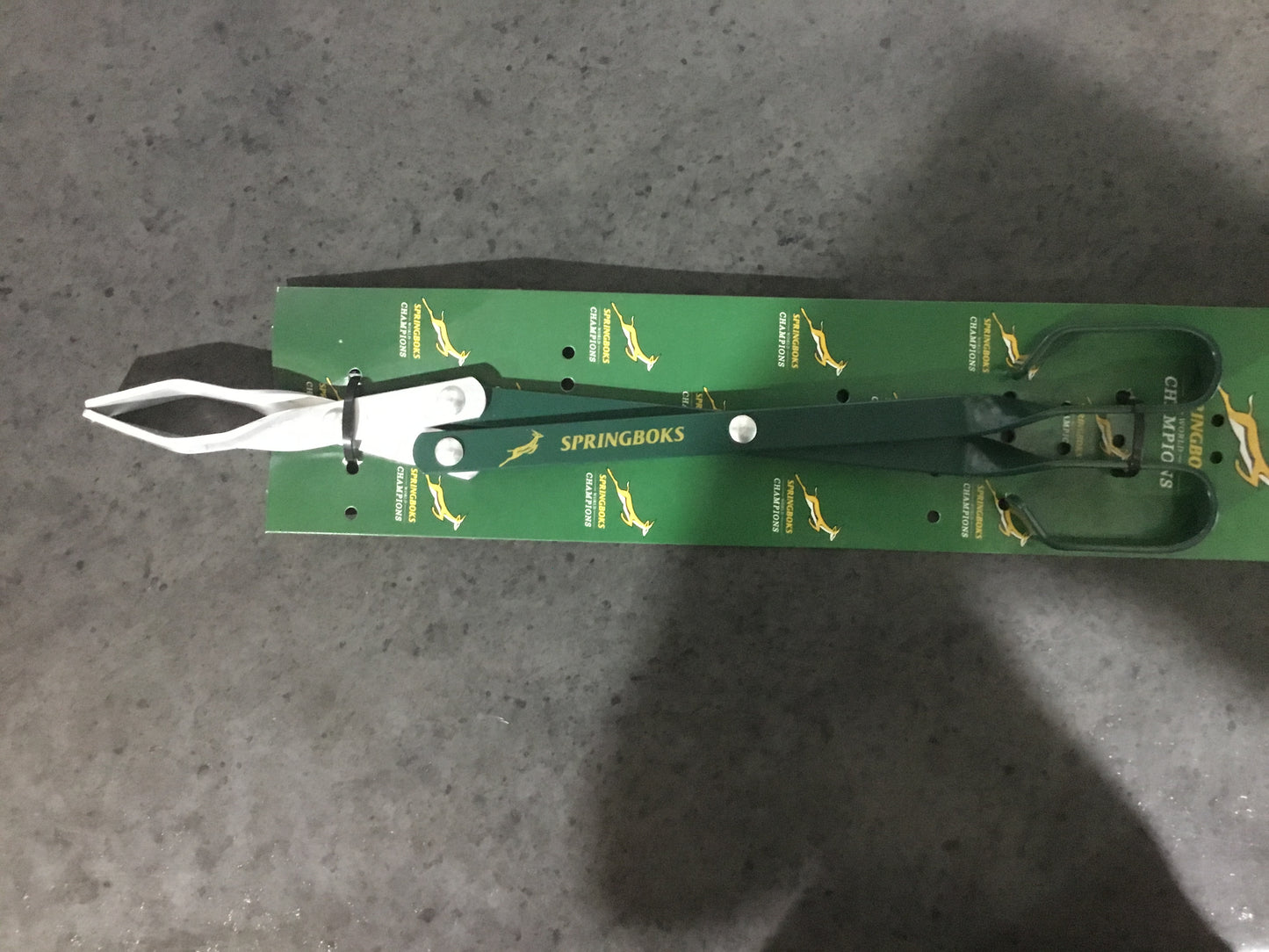Springbok Tongs Med