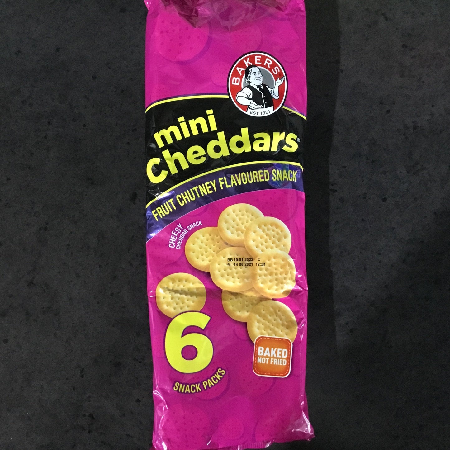 Bakers Mini Cheddars Fruit Chutney Multipack 33g