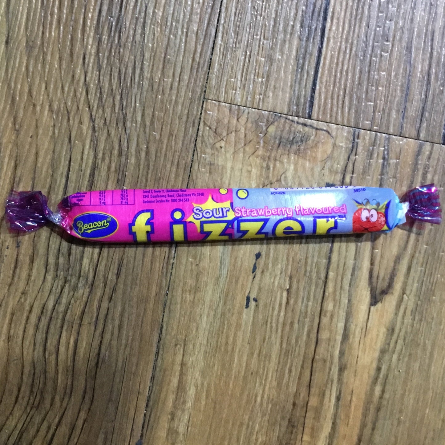 Beacon Fizzer Sour Strawberry