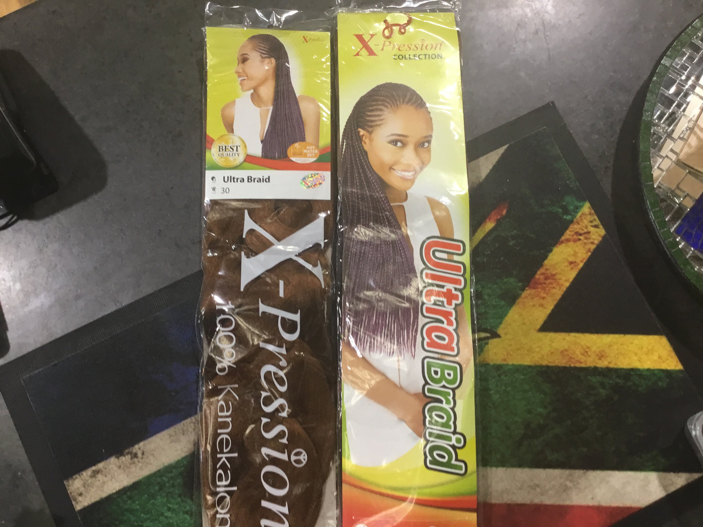 XPression Ultra Braids 30 cinnamon brown