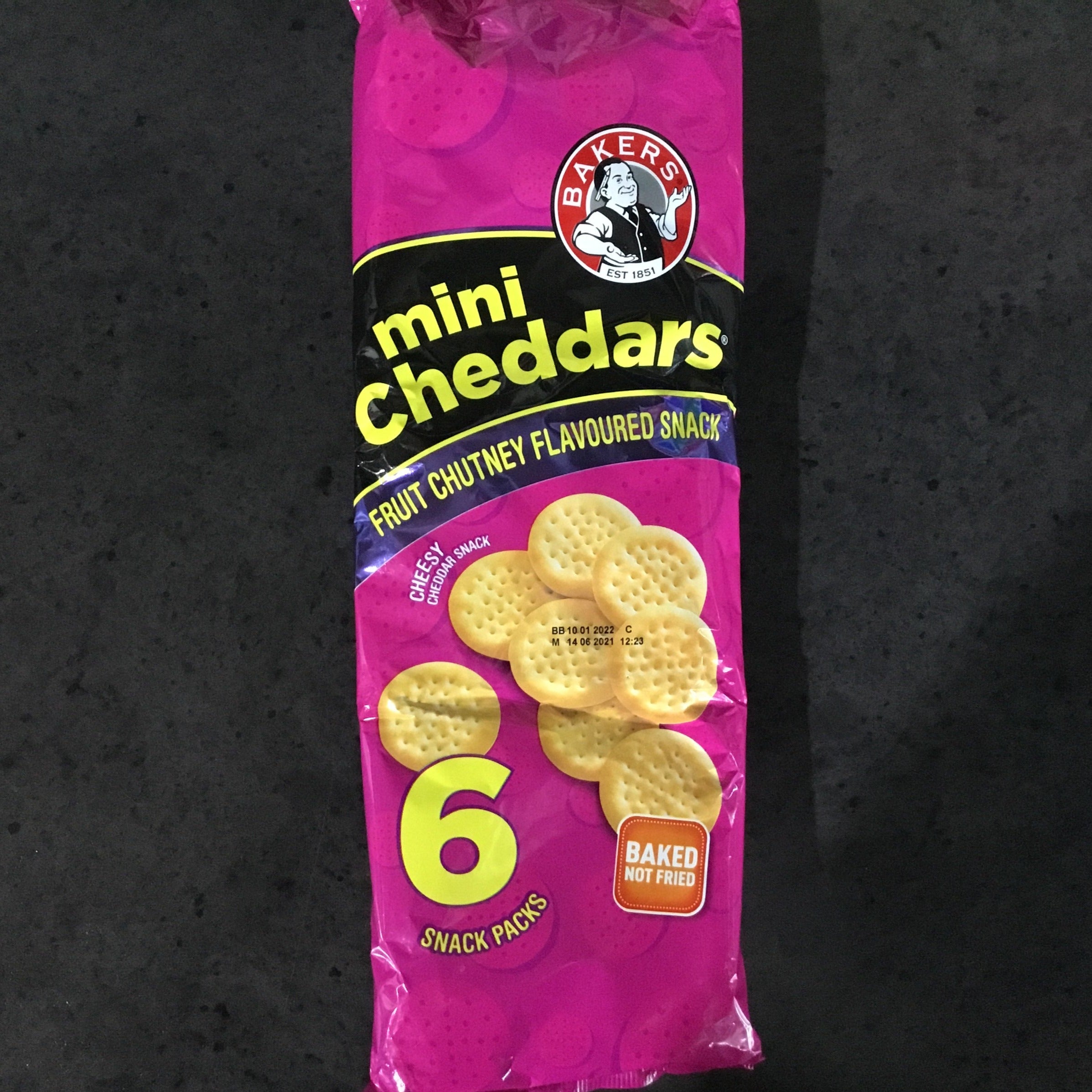 Bakers Mini Cheddars Fruit Chutney Multipack 33g South African Home Foods Bakers Mini Cheddars Fruit Chutney Multipack 33g South African Home Foods