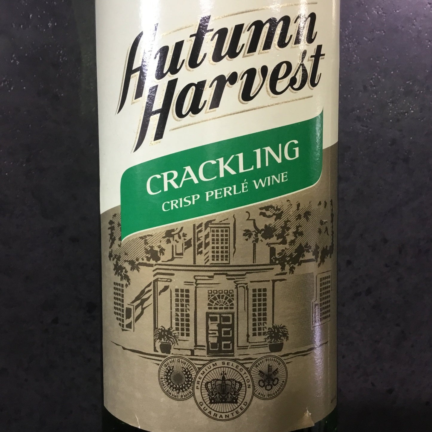 Autumn Harvest Crackling Crisp White 750ml